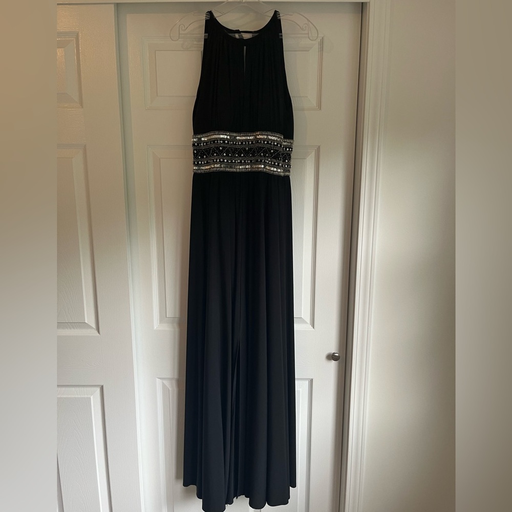 Macy’s - JS Boutique - US size 6 - black sleeveless evening gown